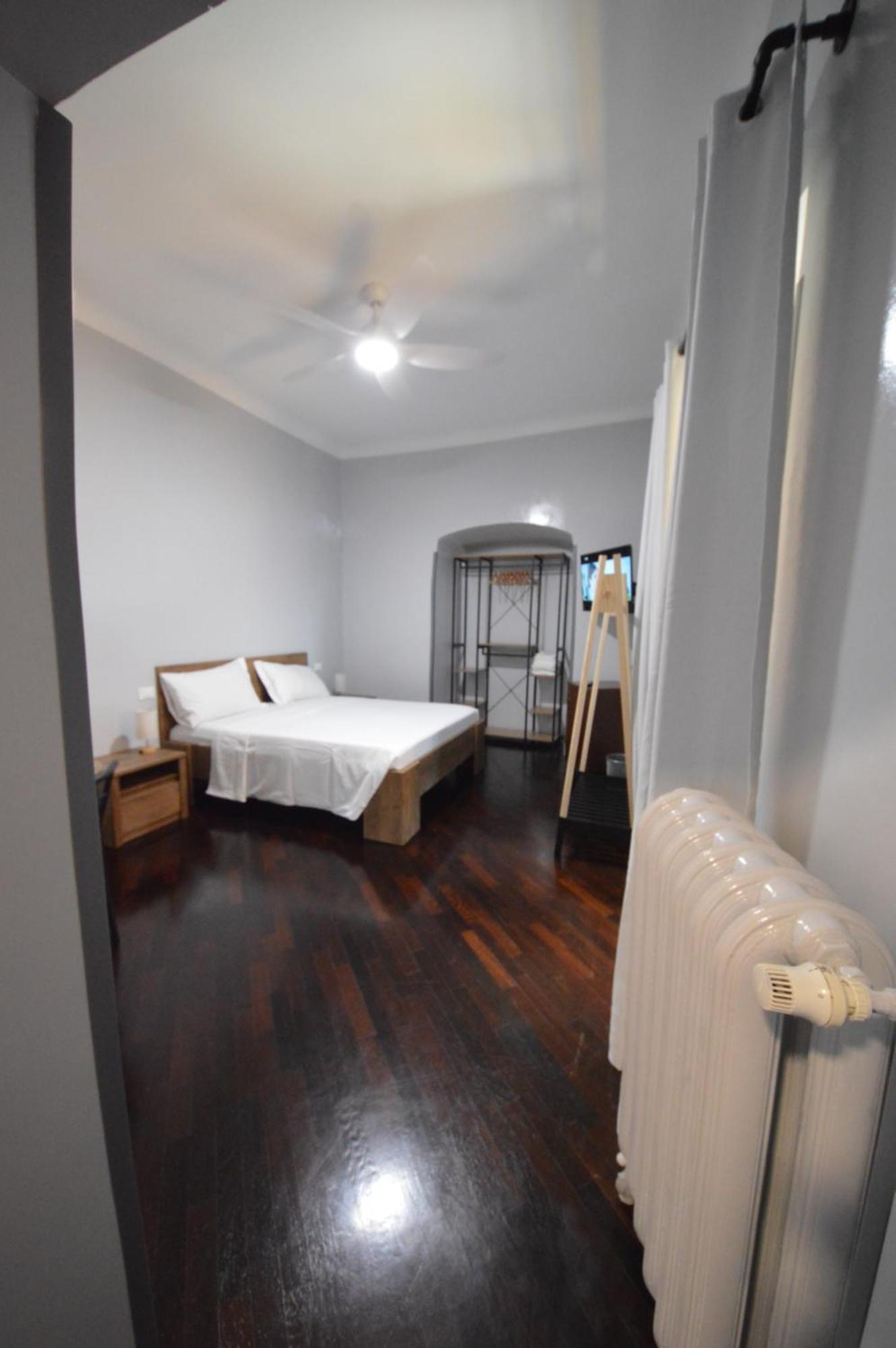 Mami Affittacamere Genua Zimmer foto